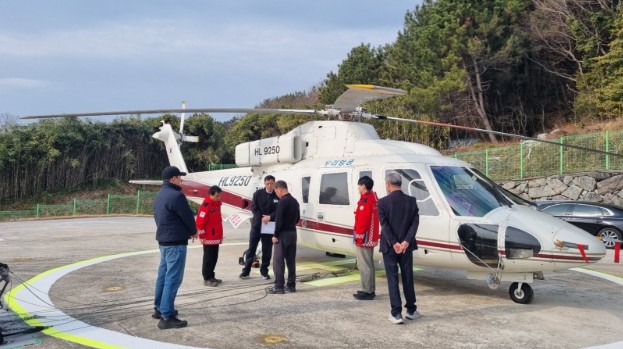 민기식 거제 부시장, 산불진화헬기 계...