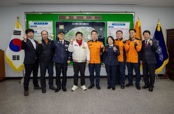 이필형 동대문구청장, 동대문소방서 격...