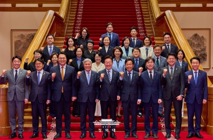 이재명 대통령, 비교섭단체 및 무소속...