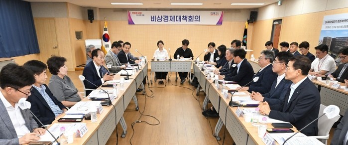 추경호 시장,  업종 규제 대폭 걷어...